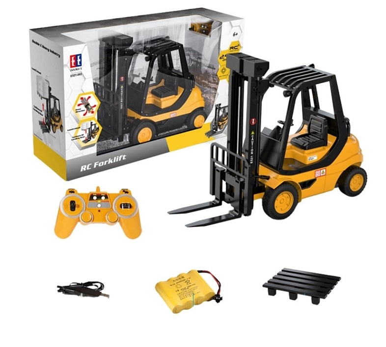 FORKLIFT