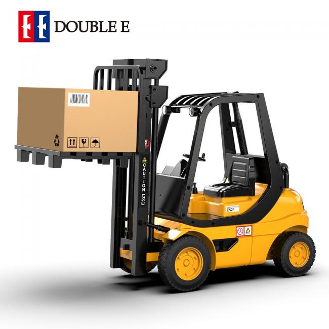 FORKLIFT